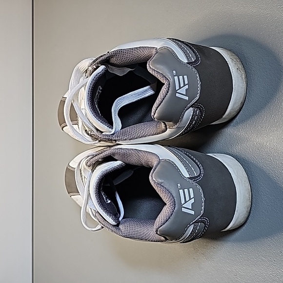 American Eagle brown and white size 10 shoes - Picture 2 of 6